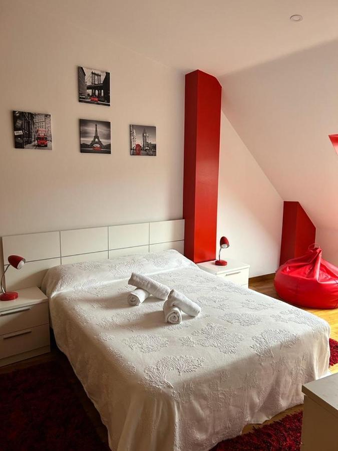 Acogedor Apartamento Atico En El Centro De O Porriño Kültér fotó